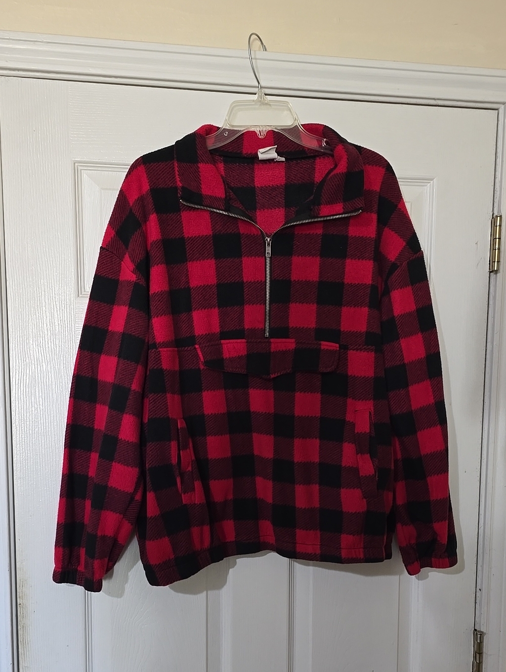 G+E Red & Black Buffalo Plaid Fleece Pullover Jacket - Size XL